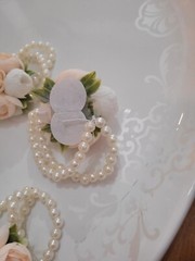 Pale Pink&white Silk Wrist Corsages 5 Flowers In A Cluster Comes In A Pack Of 4