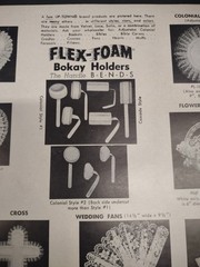 1960s Vintage Flex-Foam Bouquet Holder for Silk, Dried, or Watertube Cut Flowers