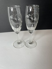 Cala Lily Champagne Wedding Toasting Flutes Bride Groom Etch Set Of 2