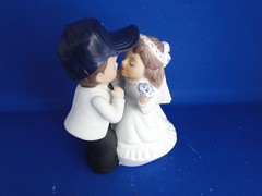 New Dallas Cowboys Kissing Bride & Groom Wedding Cake Top figurine with cap