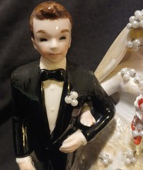 Vintage Unique Faux Pearl Embellishment Bride Groom Lefton Wedding Cake Topper