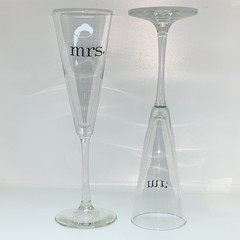 Mr and Mrs Red Heart Toasting Champagne Flutes Minimalist 4 oz. 9.75 inch