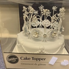 Wilton Crown Cake Topper With Pearls