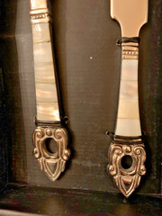 Bombay Company Vintage Pearl Inlaid Dessert Cake Serving Set New! 4890038