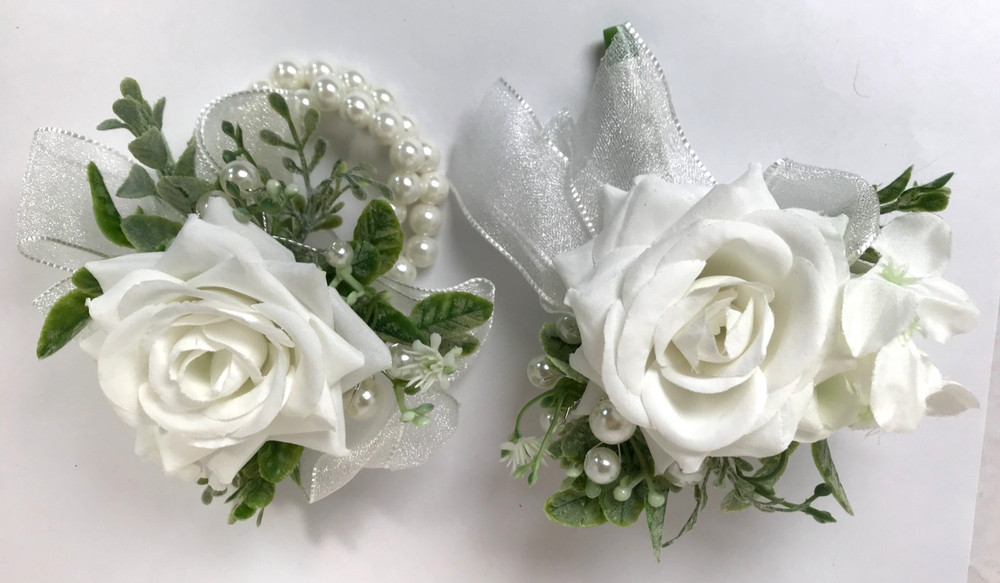 White Rose Corsage and Boutonniere Set Pearl Wristlet For Wedding 2 Pcs