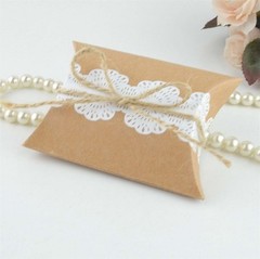 100Pcs Lace Kraft Paper Pillow favor Box Wedding Party Favour Gift Candy Boxes