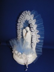 New Wilton «Devotion» Wedding Cake Top, white porcelain couple, blue 117-427