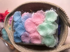 100 pcs Cherry flower Rose Petals for Wedding Valentine’s Day Decoration