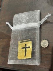 WHITE ORGANZA GIFT BAGS RELIGIOUS CROSS FAVOR BAGS Wedding Baptism Communion NEW