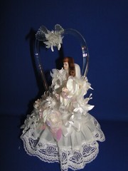 New Elegant Bride & Groom Caketopper with rose floral array & white lace #202