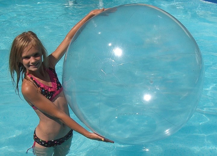 48″ CRYSTAL CLEAR Inflatable Beach Ball – Glossy Vinyl Pool / Wedding Party Toy