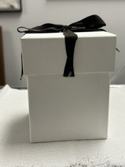 Vera Wang Love Knots Kissing Bell