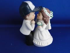 New Philadelphia Eagles Kissing Bride & Groom Wedding Cake Top figurine with cap