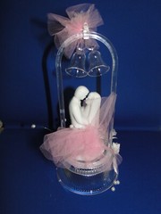 New Vintage Wilton «Rhapsody» Wedding Cake Top, white porcelain, pink 117-305
