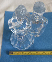 Cristal d’Arques 24% Lead Crystal Bride and Groom Wedding Cake Topper Figurine