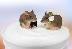 Mouse Cake Top Bride Groom Love Barn Wedding Engagement Carved Wood Statue Rat