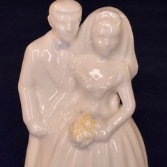 Wedgwood Special Occasions Wedding Day Cake Topper Bride Groom Bone China