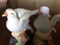 VTG Pair Of Ceramic/Procelain Turtle Doves Wedding Cake Topper