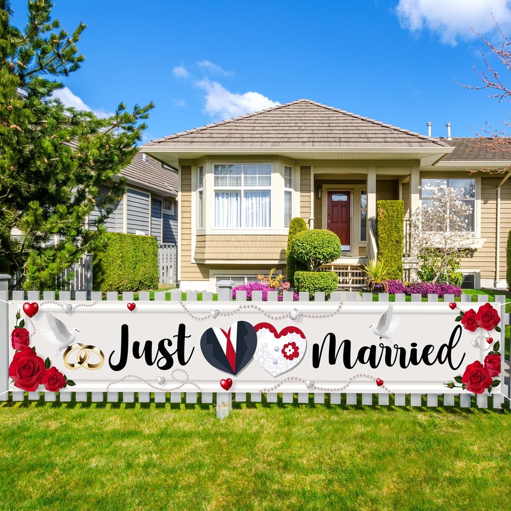 Labakita Large Just Married Banner, 118.2 x 19.7 inches, Black and White