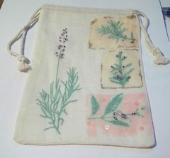 6 Ivory 5×7″ Muslin with Lavender plants printed on front Drawstring Favor Bags