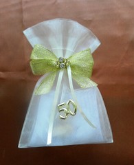 Traditional favors 50th Wedding Anniversary, with 5 Italian almonds.