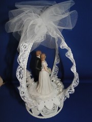 New Vintage Wilton Wedding Bliss Wedding Cake Top, Black coat # 117-7332