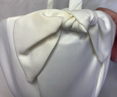 STUDIO HIS & HERS Bridal Wedding Flower Girl Basket Satin White Bow 2011