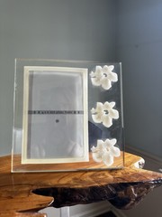 Beautiful Clear Acrylic Photo Frame With Three Lilies, Holds 4×6 Photo, 7”x7”