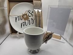 Wedding/Bridal shower gift set – Set includes Mr.&Mrs. cake plate, mug and frame
