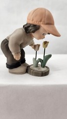 2000 NBM Bahner Studios Enesco Boy Smelling Tulips Figurine #678201