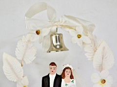 Vintage 1950’s CHALKWARE WEDDING CAKE Topper Arch Brunette Handpainted with Veil