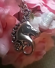 NEW 4″ Long Artificial Light Pink Rose Wrist Corsage With Metal Unicorn Charm