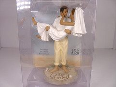 Lillian Rose Beach Just Married Newly Weds 6.75 in Resin Figurine – N15