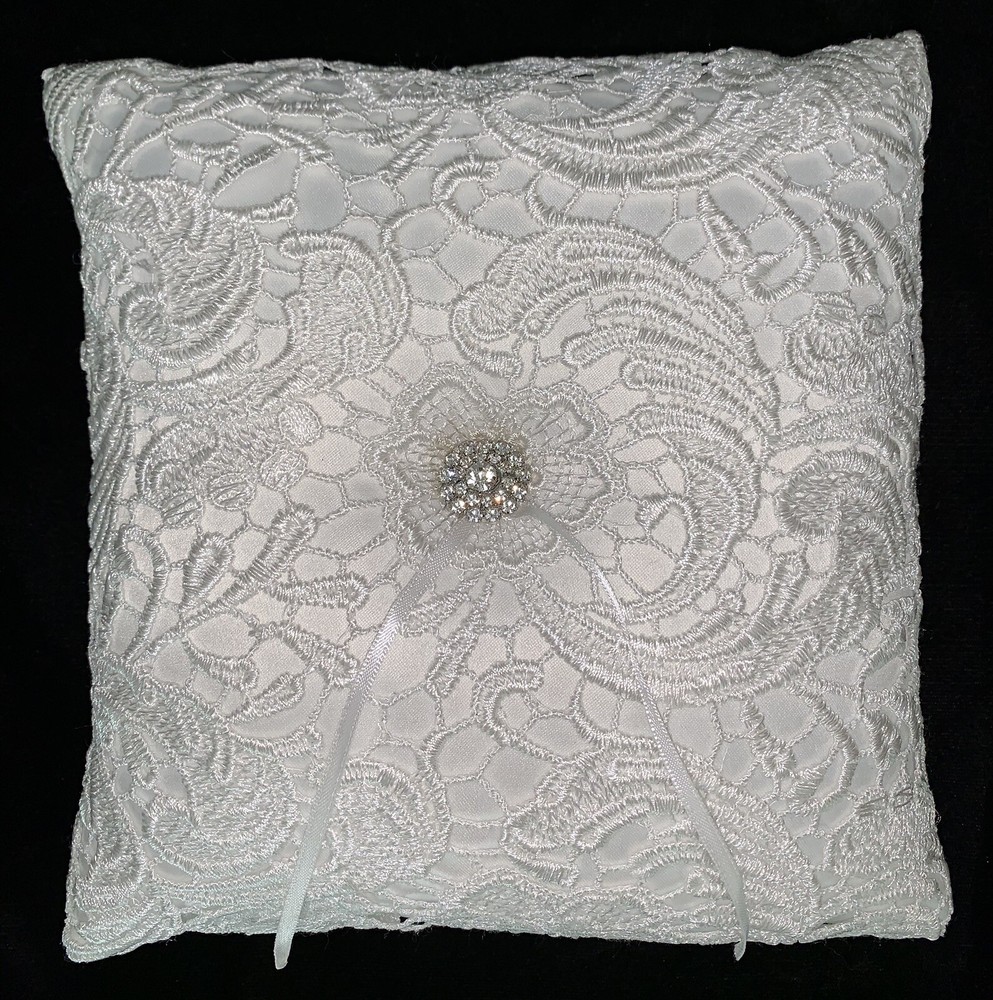 Wedding Bridal Ring Bearer Paisley Lace Bling Pillow.Size 7.5”X 7.5”