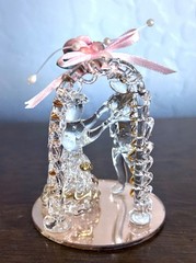 Vtg Dura-Best Spun Blown Glass Bride Groom Wedding Cake Topper Mirror Base Gold