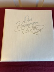 HALLMARK «OUR HONEYMOON» 3-RING PHOTO ALBUM — NEW IN BOX