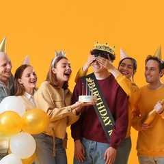 Semato Birthday King Crown and Sash Kit for Him – Gold One Size,
