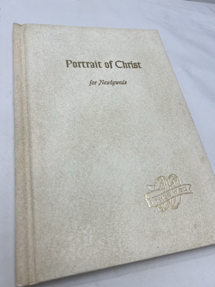 Portrait of Christ for Newlyweds Religious Wedding Guest Book Beige Gold