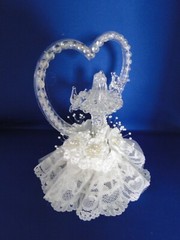 New Elegant Wedding Blown Glass with Heart, birdbath and birds Caketop #46