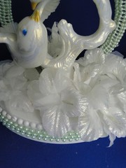 New Elegant Ring of Mint Green Pearls, Kissing Love Birds Cake topper #410