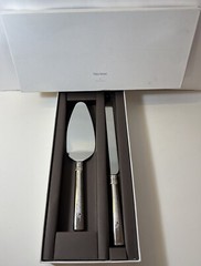 VERA WANG WEDGWOOD WITH LOVE CAKE KNIFE & SERVER 2 PIECE BOX SET
