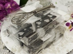 75 pcs SILVER Heart Whisks FAVORS in Gift Boxes Wedding Party Wholesale Supply