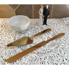 Weddingstar Cake Topper Lefton China Bowl Einsley Gold Tone Knife and Server Set