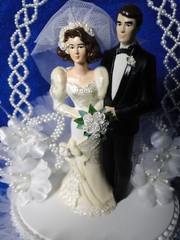 New Wilton Designer Series «NEW BEGINNING» Wedding Cake Top # 110-858