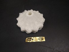 12 Pieces: 1960s Vintage Plastic Lace Wedding Bouquet Collars, 3″ White