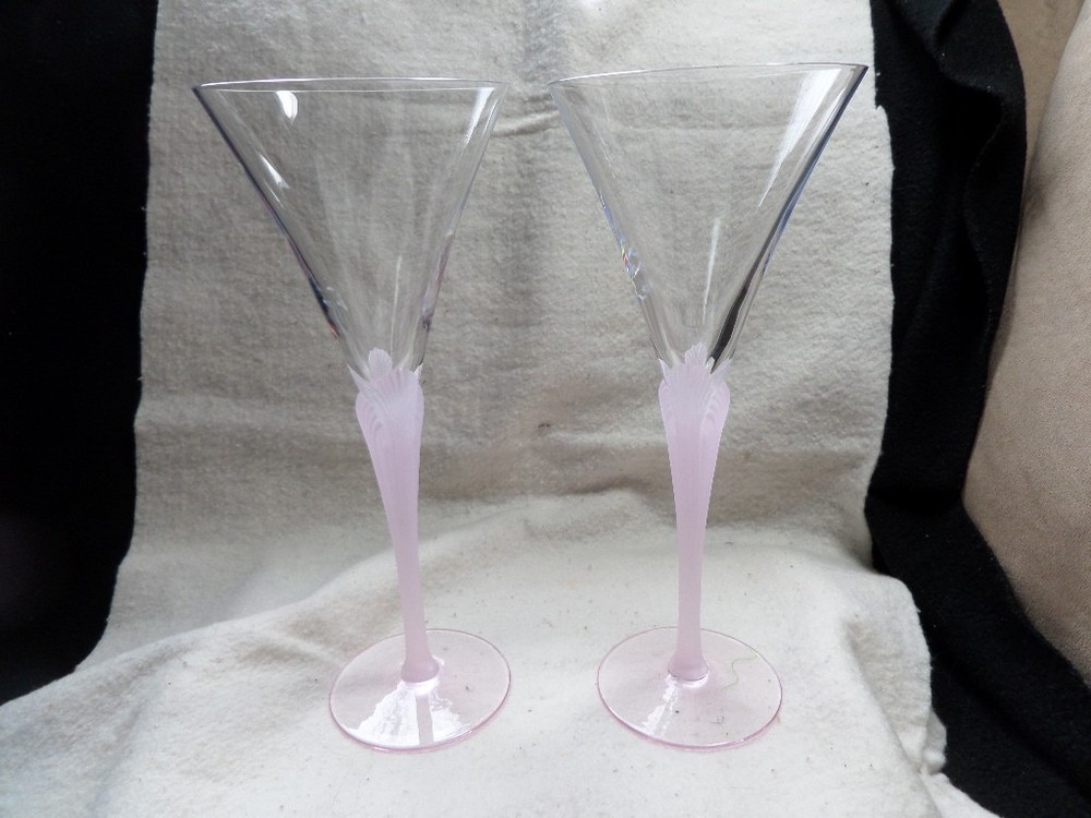 Elegant Art Glass Wedding Champagne Toasting Glasses Crystal – New were $200!