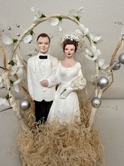 Vintage Wedding Cake Topper Bride and Groom Figures Chalkware Floral Arch