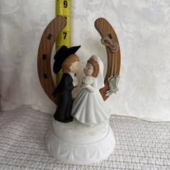 Western Wedding Cake Topper Groom In Cowboy Hat Bride w Lucky Horseshoe