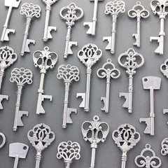 150Pcs Antiqued Silver Skeleton Keys Bottle Openers Mix Wedding Favor Decoration