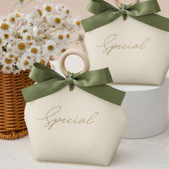 5pcs 9x12cm Gift Bag Wedding Favors Box Candy And Treat Boxes Packaging Item NEW